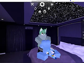 Roblox furry le gusta que se lo inserten en 4.